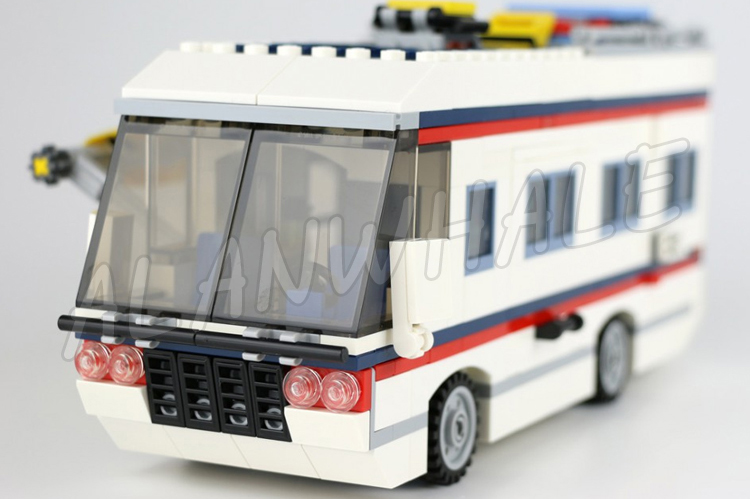 792 pz 3in1 Vacanza Creativa S - Model Kit Yacht recensione e prezzo